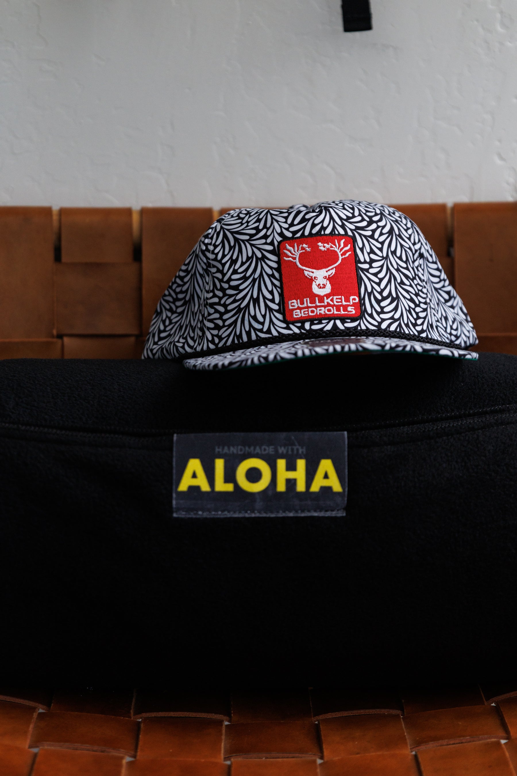 LIMITED EDITION ALOHA TRIFECTA BLANKET * FREE XL CAMP PILLOW